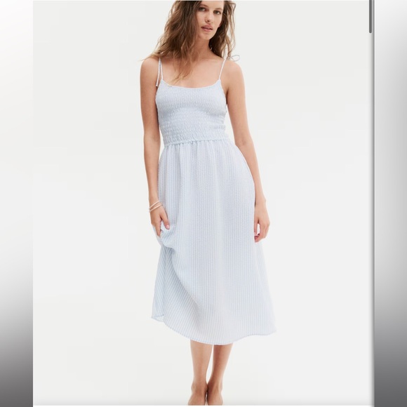 H&M Dresses & Skirts - H&M Tie-Shoulder-Strap Smocked Dress